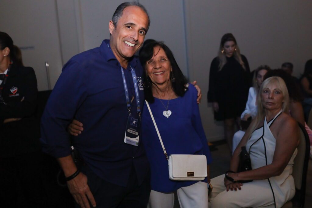 Roberto Carlos encanta fãs no Multiplan Hall (Outubro 2026) | Crédito: Larissa Canhas