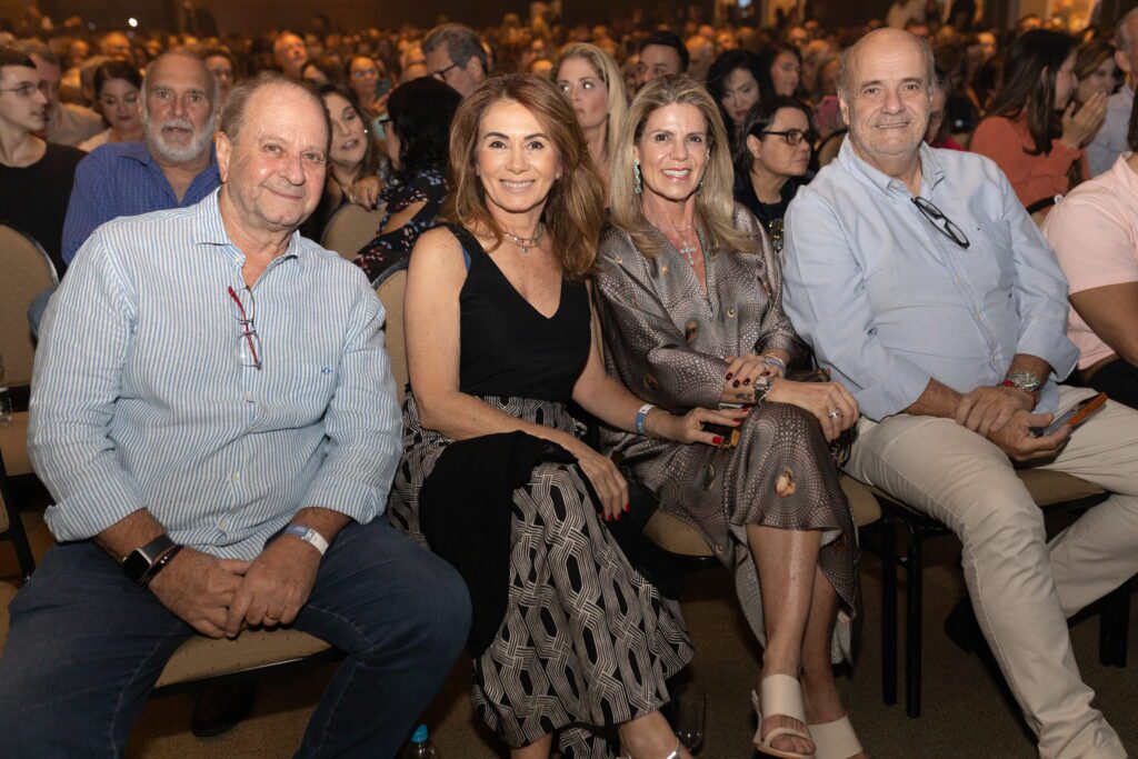 Roberto Carlos encanta fãs no Multiplan Hall (Outubro 2026) | Crédito: Larissa Canhas