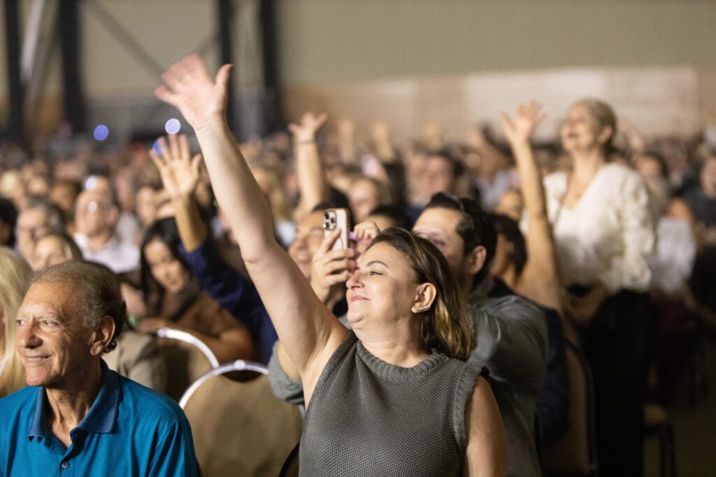 Roberto Carlos encanta fãs no Multiplan Hall (Outubro 2026) | Crédito: Larissa Canhas