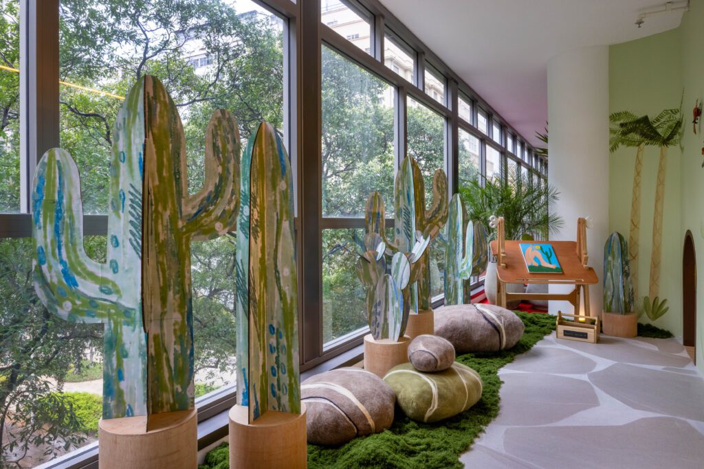 Toda Infância, de Sophia Abraham, na CASACOR RJ | Crédito: André Nazareth