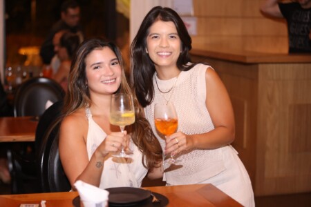 Julia Cruz e Helena Fukuda | Crédito: Rafael Cautella